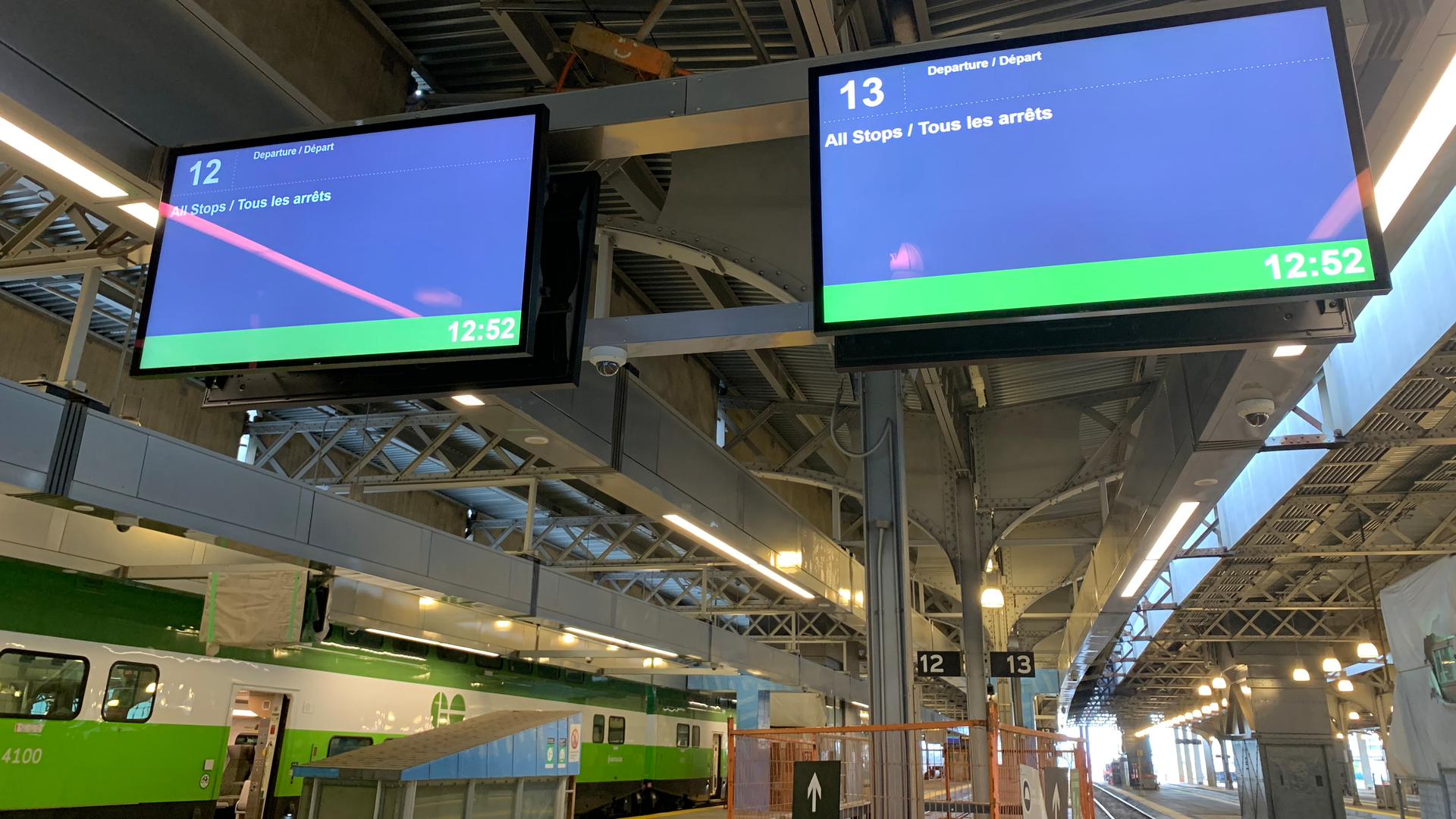 Brand new information screens are being installed on a number of GO Train platforms at Union Station.