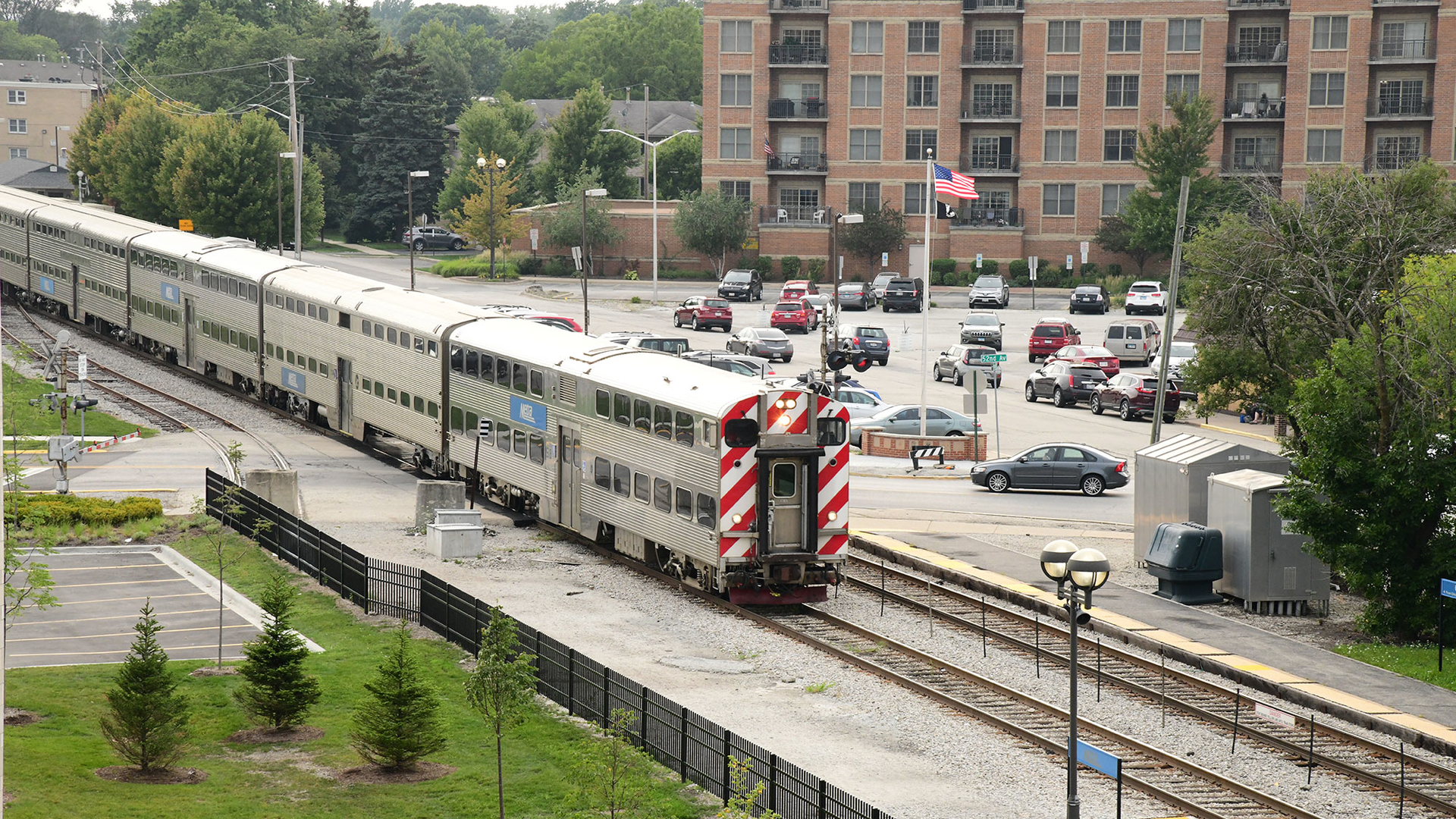 The contract covers all cars that are not due to be replaced when new cars with a similar or better system enter the fleet.