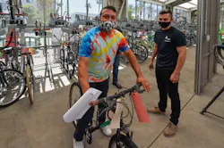 La Metro 60abc939b66f0 La Metro 60abc939b66f0