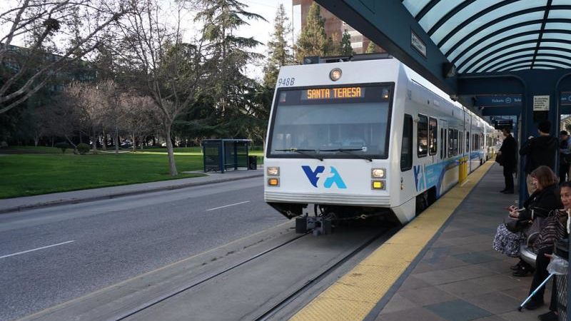 A Santa Clara light-rail train.