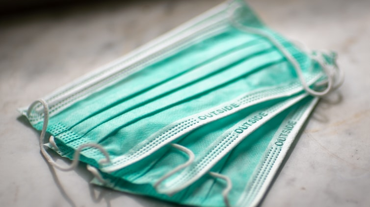 Mika Baumeister Mask Unsplash 613b92266ea69