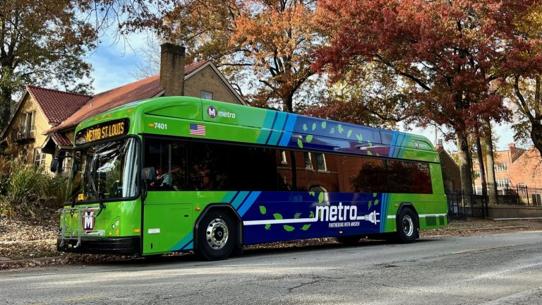 Electric Bus Fall 768x633 St Louis Metro