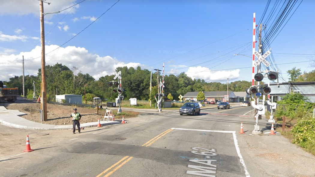MBTA and Keolis are taking additional steps to ensure crossing safety at the Middlesex Avenue grade crossing in North Wilmington, Mass.