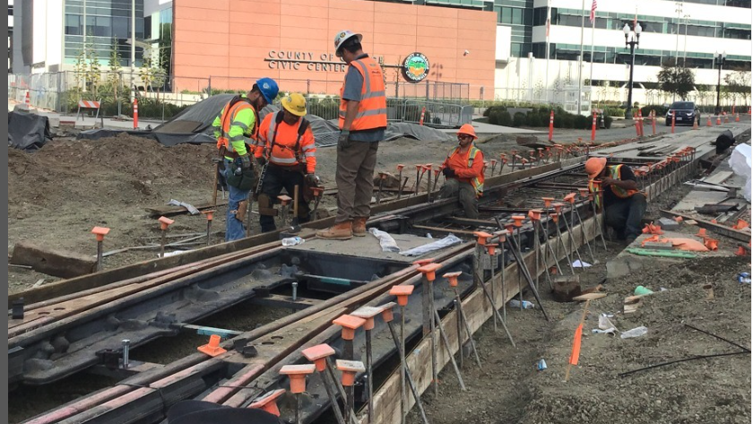 Crews perform special track work at Santa Ana Blvd., Ross, and 5th Street intersection to continue moving the OC Streetcar project forward.