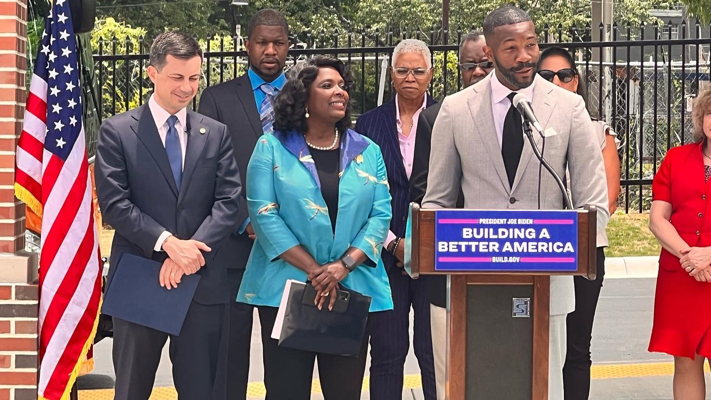 F Wh5b Stwqam F0z 62bf1bd349afe