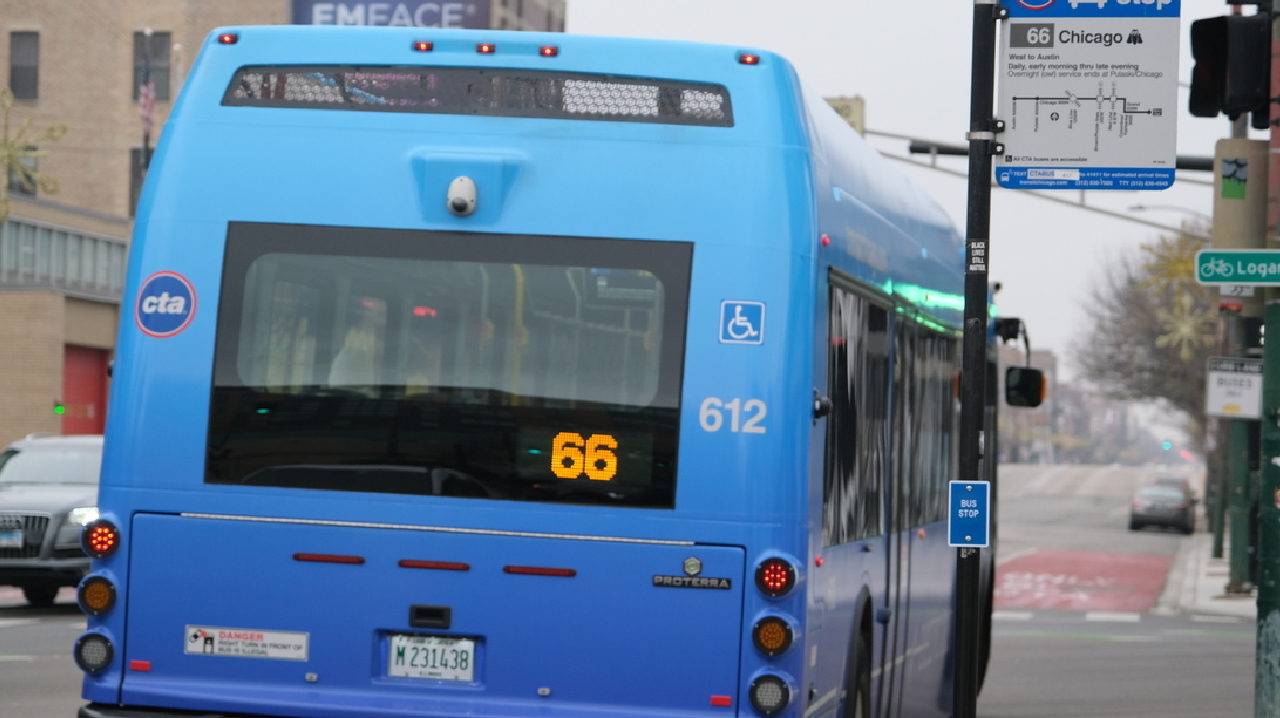 Chicago Avenue &ldquo;Pop-up Essential&rdquo; bus only lanes