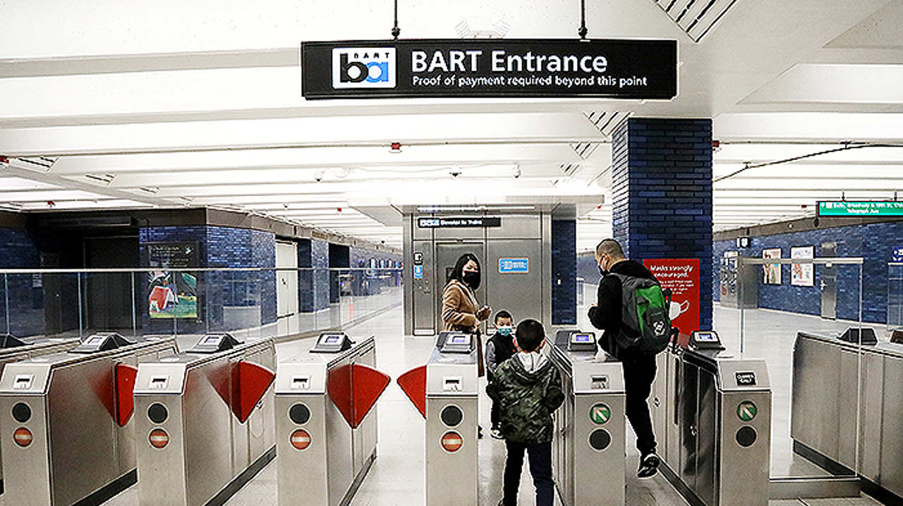 The front entrance of the new BART 19th Street Station.