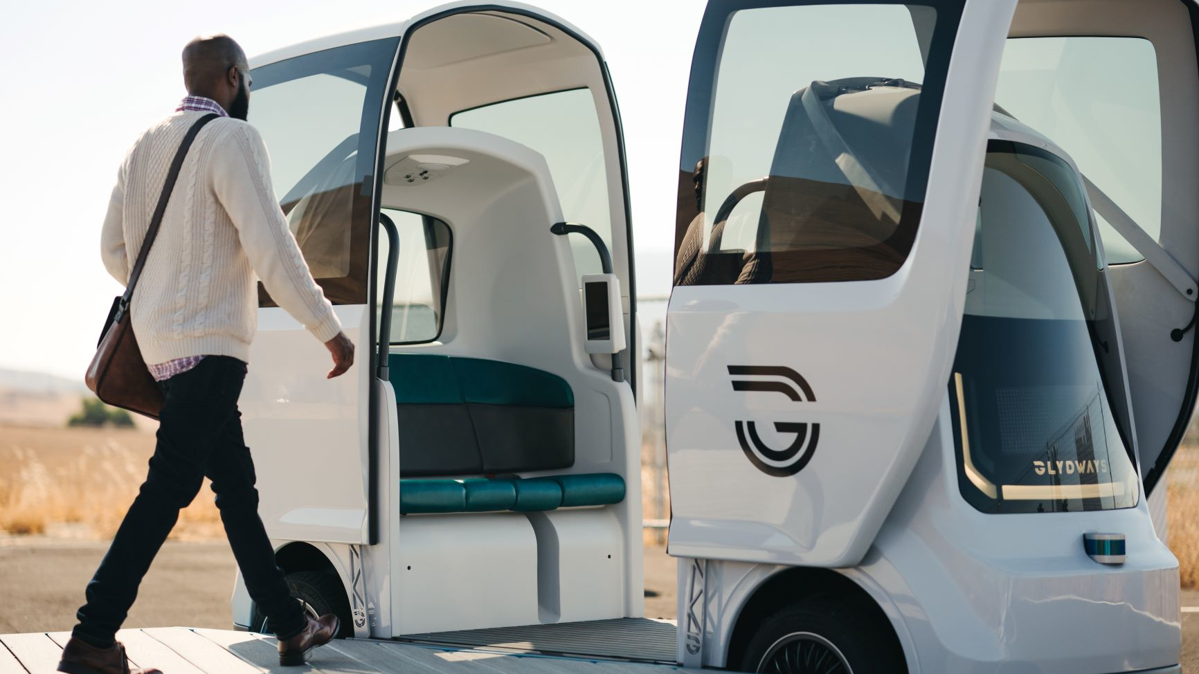 The proposed transit technology for the Diridon to Airport Connector would be provided by Glydways. It uses small, autonomous vehicles operating along a fixed guideway that is capable of moving more than 2,000 passenger an hour in each direction.