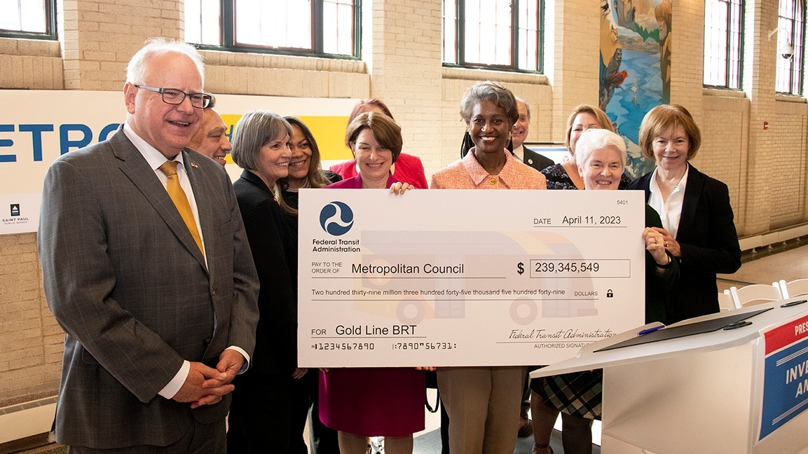 FTA Administrator Nuria Fernandez presented a check to Metropolitan Council and Metro Transit representatives for the METRO Gold Line BRT. The event included local and state elected officials including several of Minnesota's Members of Congress.