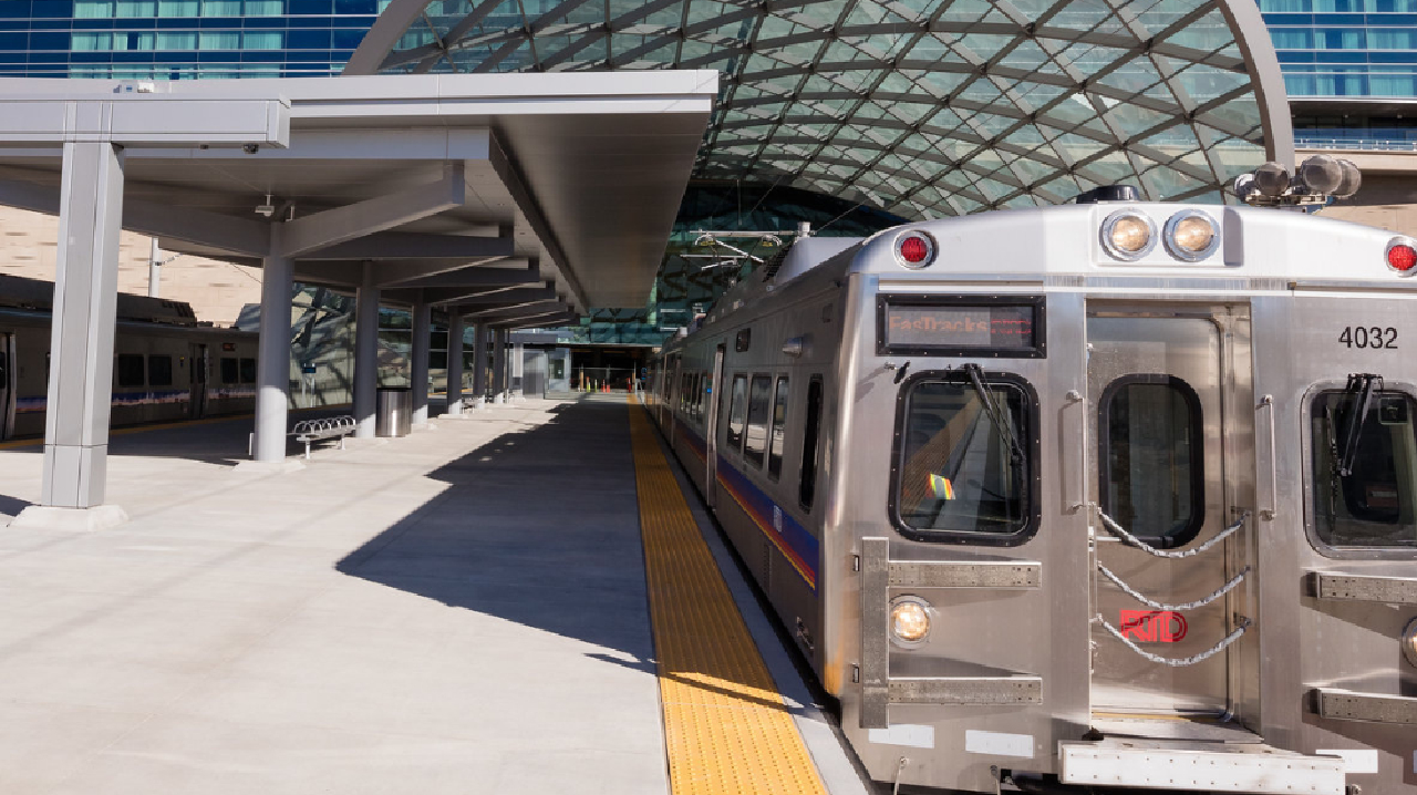 Denver City Council approved an intergovernmental agreement between DEN and Denver RTD to provide the lowest EcoPass rate for all concessionaire (shop and restaurant) employees at DEN.