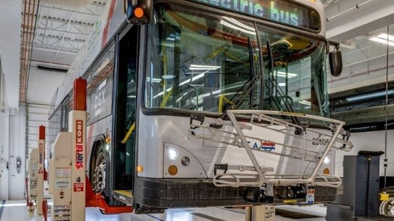 Stertil-Koni's Stertil ALM reached a new high with production of its 20,000th Mobile Column Lift.