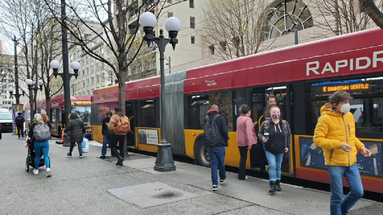 King County Metro and ATU Local 587 have finalized a three-year labor contract that increases wages by approximately 17 percent over the life of the contract.