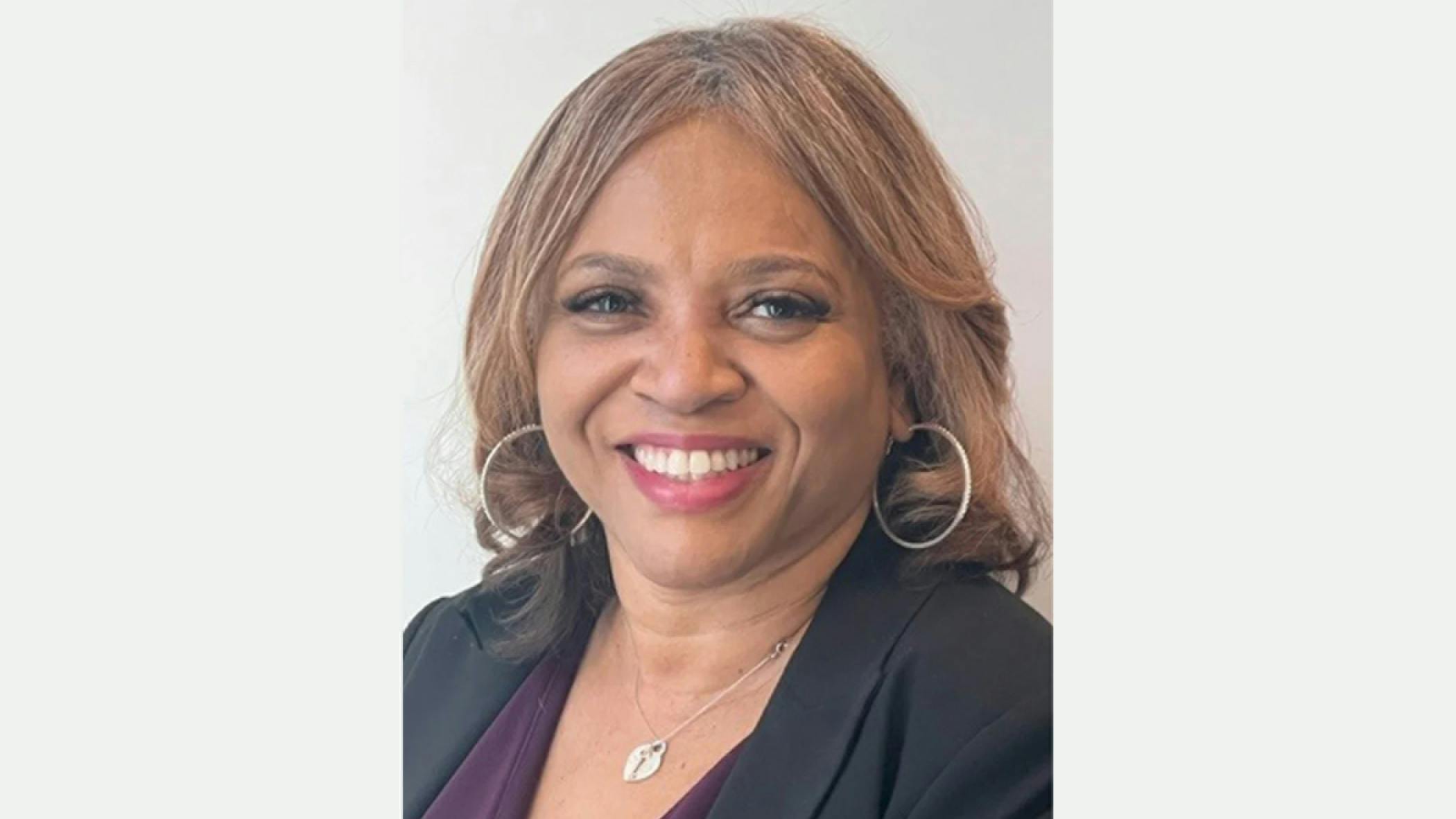 65ef2554fda07f001e4d46f1 Elisa Cunningham 2