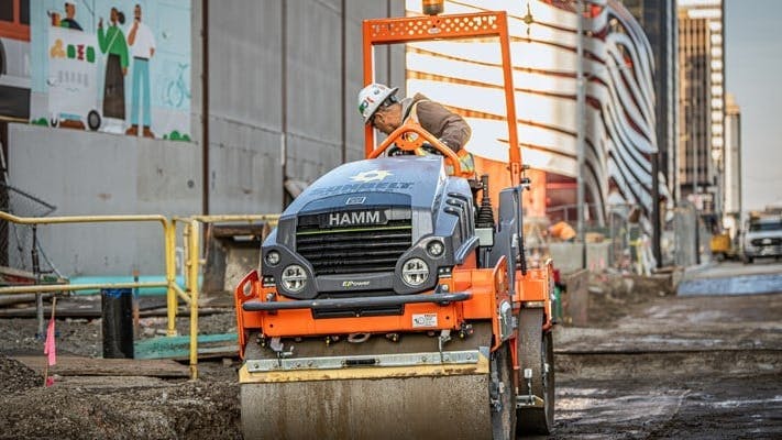 Skanska has deployed an electric tandem roller on L.A. Metro's Purple extension project.