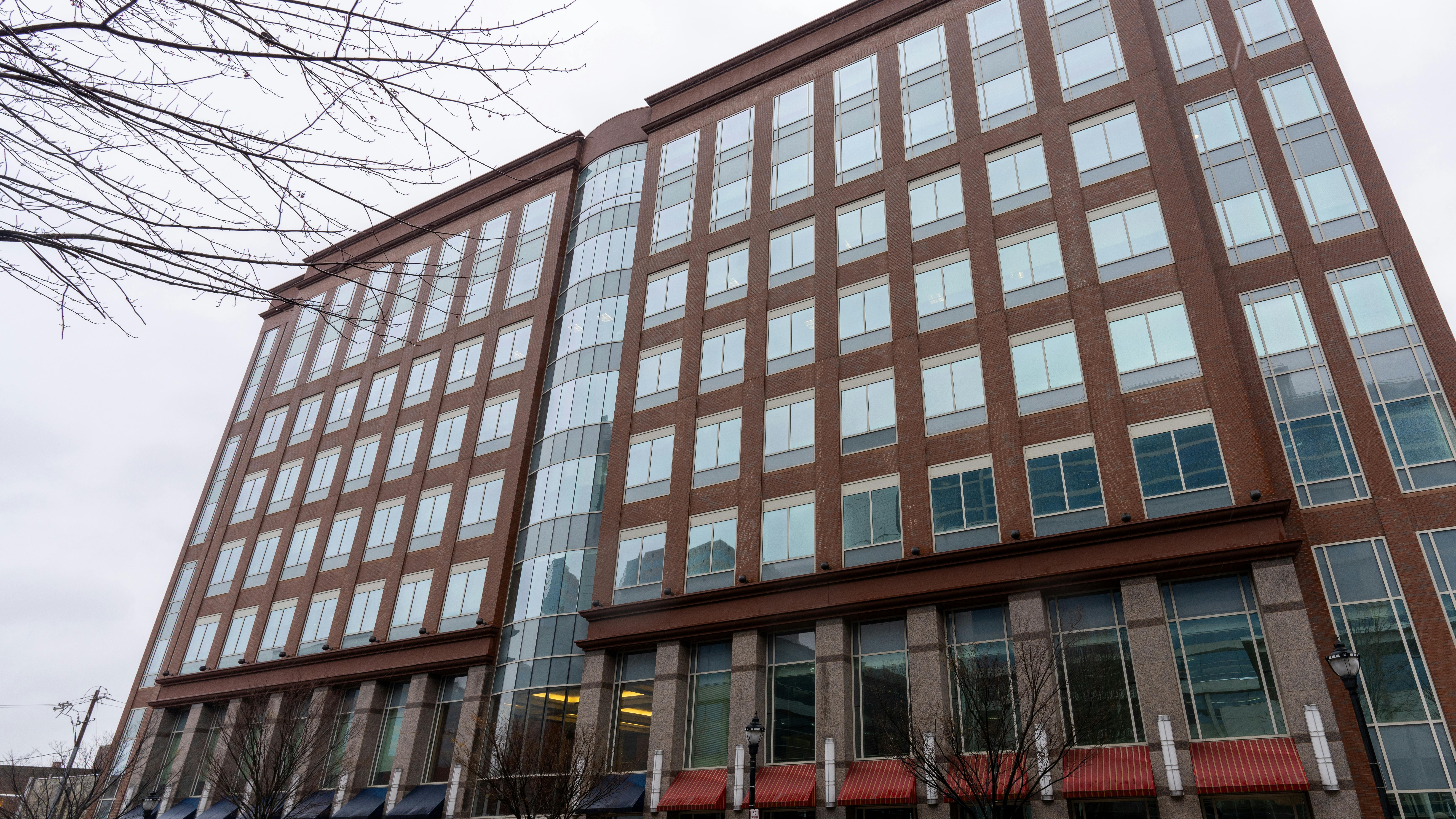 Amtrak awards UOC Facility contract to Wohlsen Construction Company.