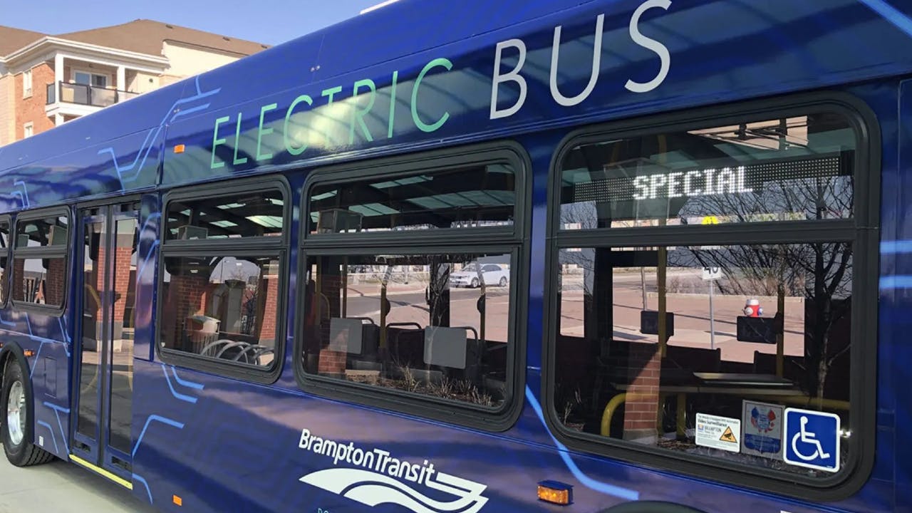 A Brampton Transit BEB.
