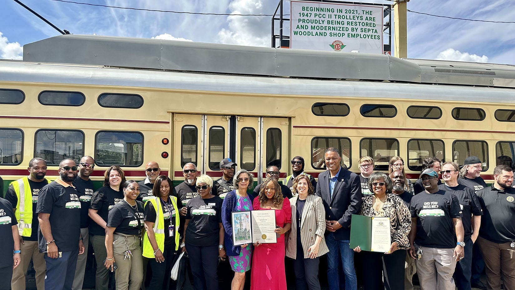 Historic PCC Trolley return to SEPTA's Route 15.
