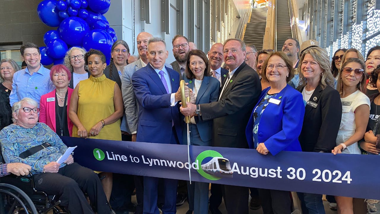 Sound Transit&rsquo;s Lynwood Link extension begins service.