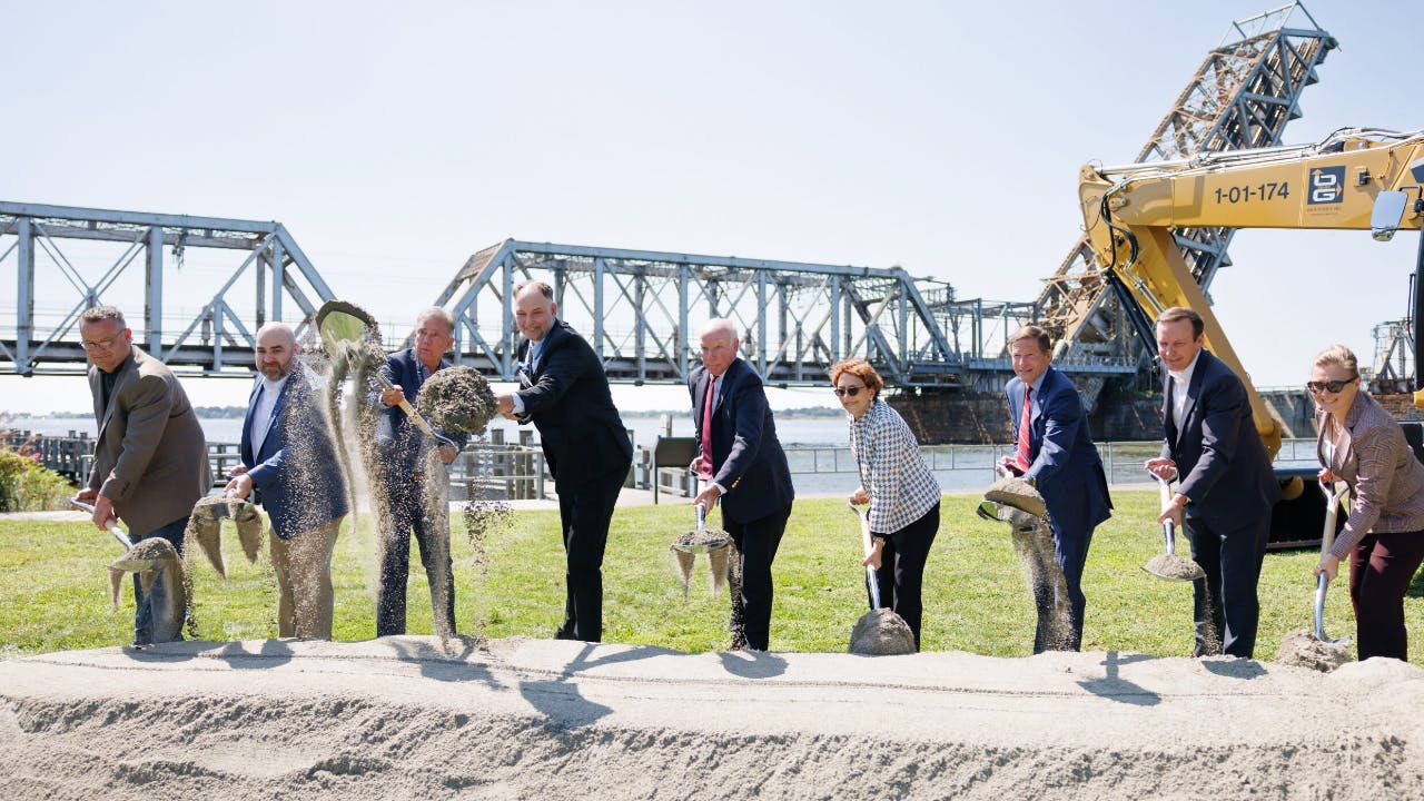 Amtrak and partners break ground on new Connecticut River Bridge.