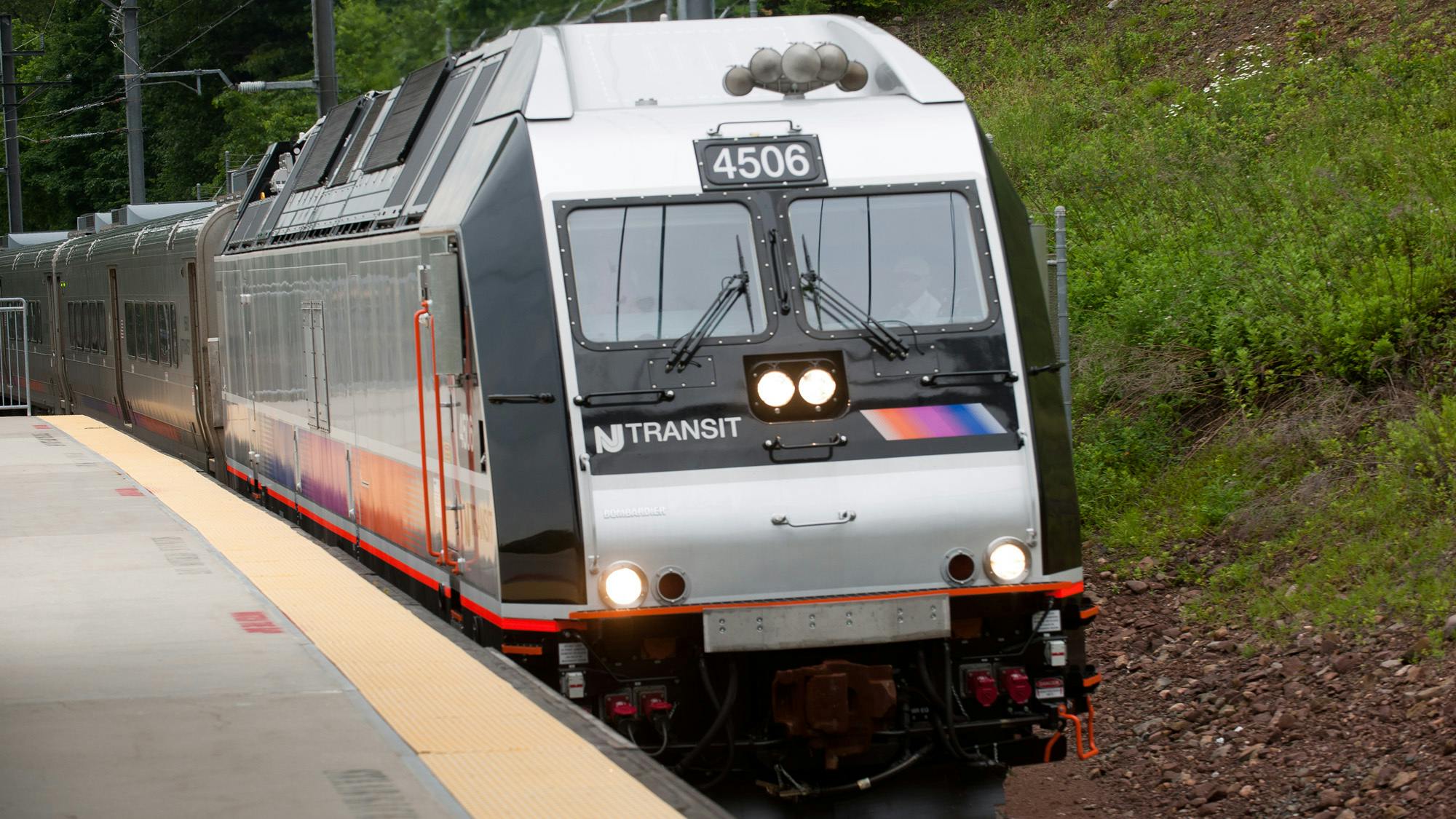 New Jersey Transit ALP-45DP