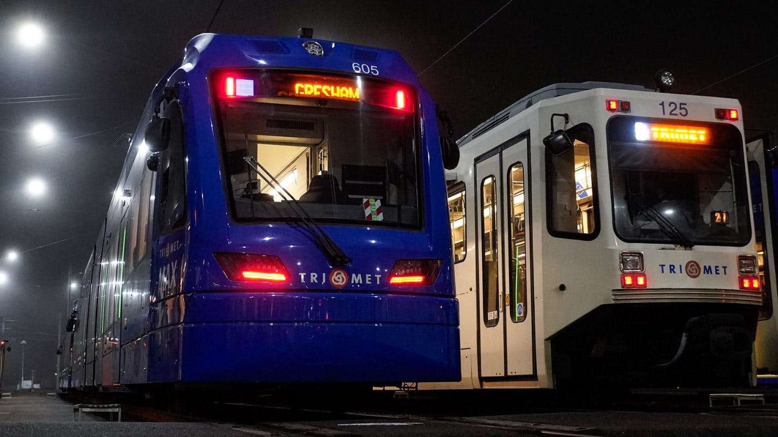 TriMet Type 6 MAX train.
