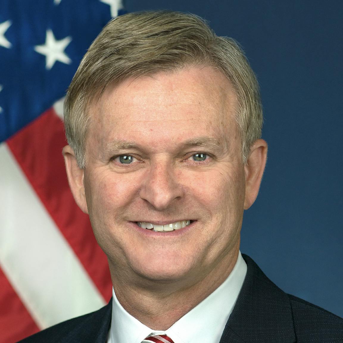 official portrait of Steven Bradbury