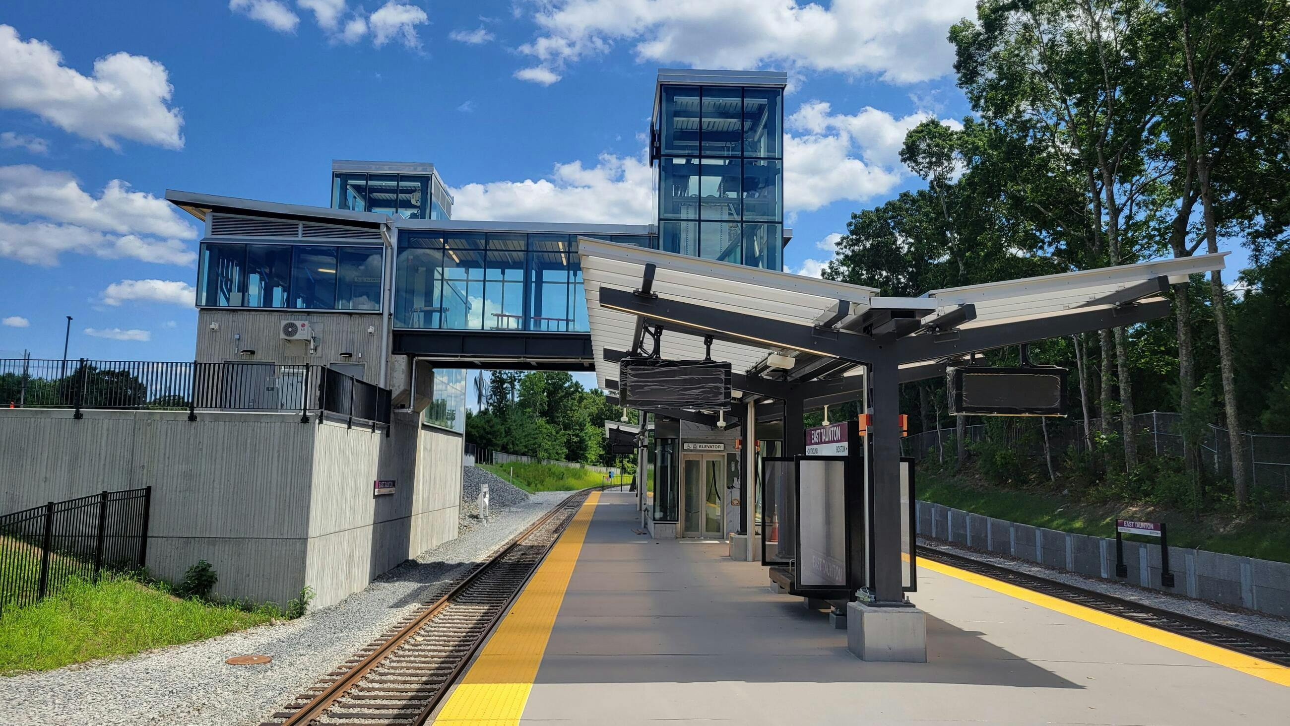 East Taunton station platform (July 2024)