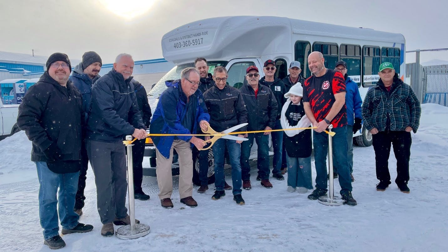 The Coaldale & District Handi-Ride Association unveiled its brand-new accessible handi-bus at a ribbon-cutting ceremony attended by community members, local officials and key supporters.