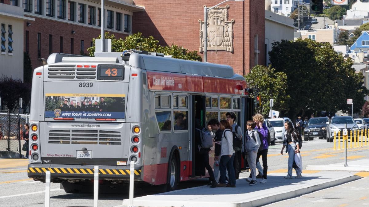 SFMTA's Safe Routes to School Program is helping students use public transit to get to school.