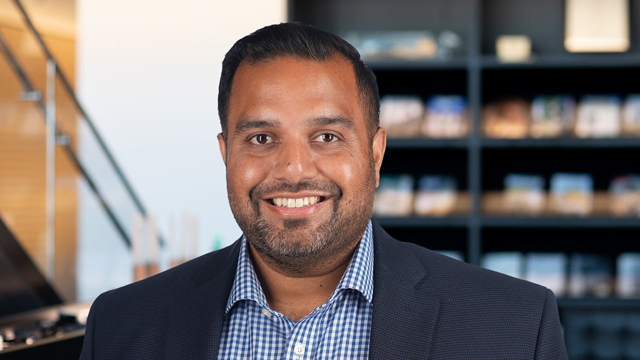 685d869b4093ffe5e22362a5 Avishahhdrportrait