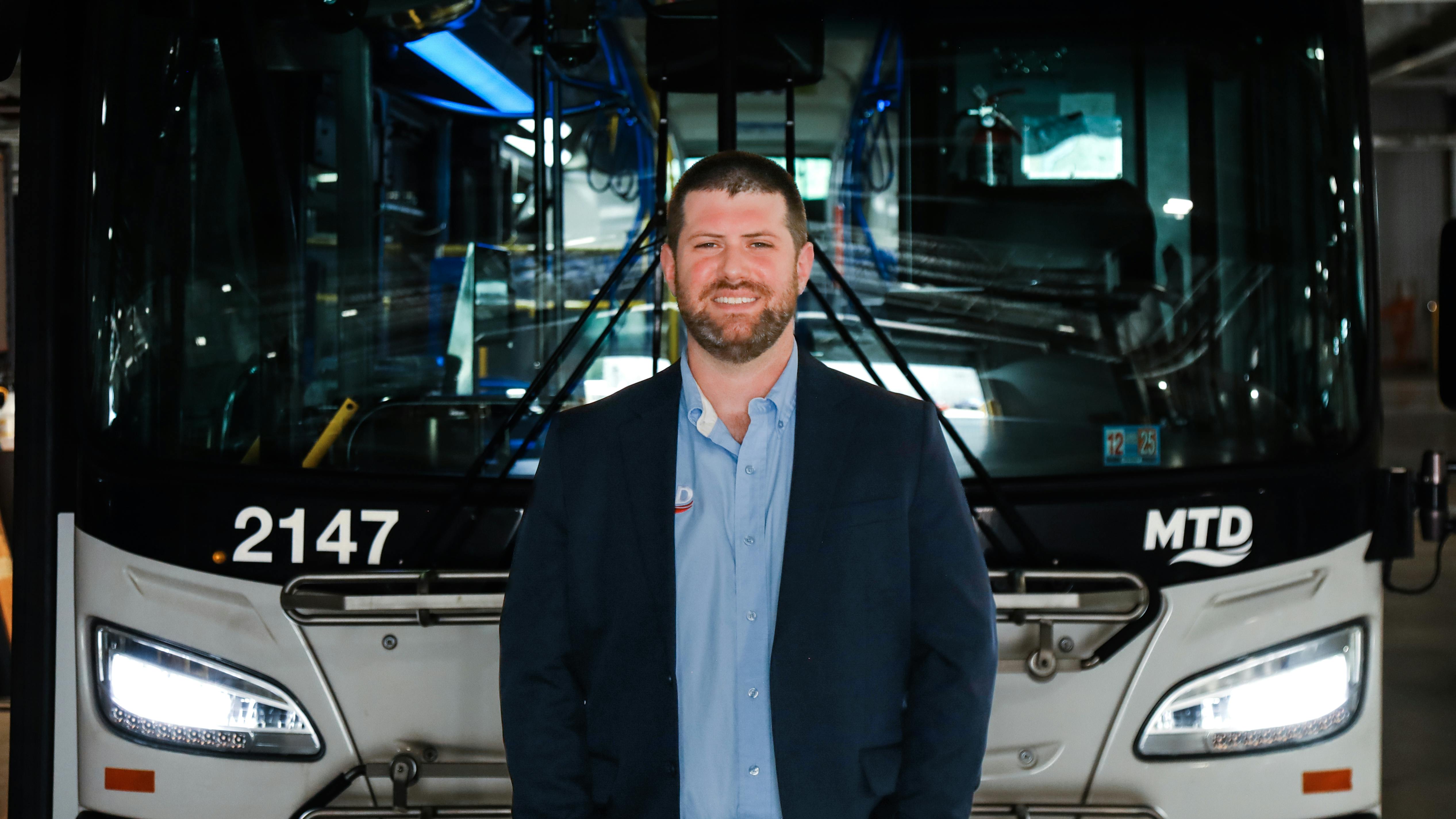 687feffa82307be154c828f1 Sennett Headshot