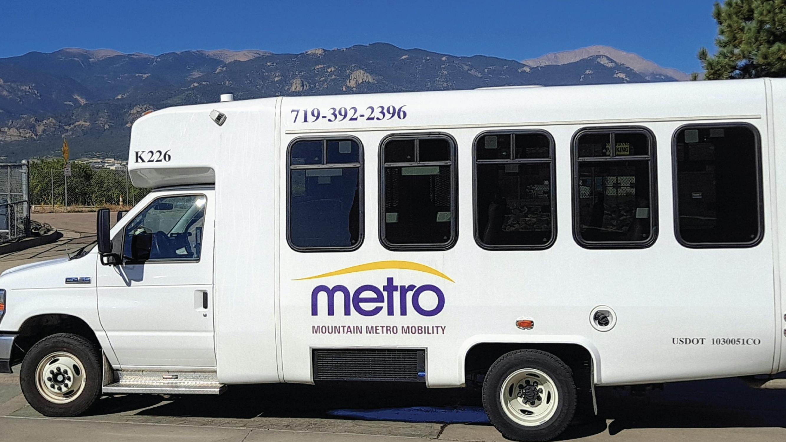 Mountain Metro Mobility cutaway paratransit bus