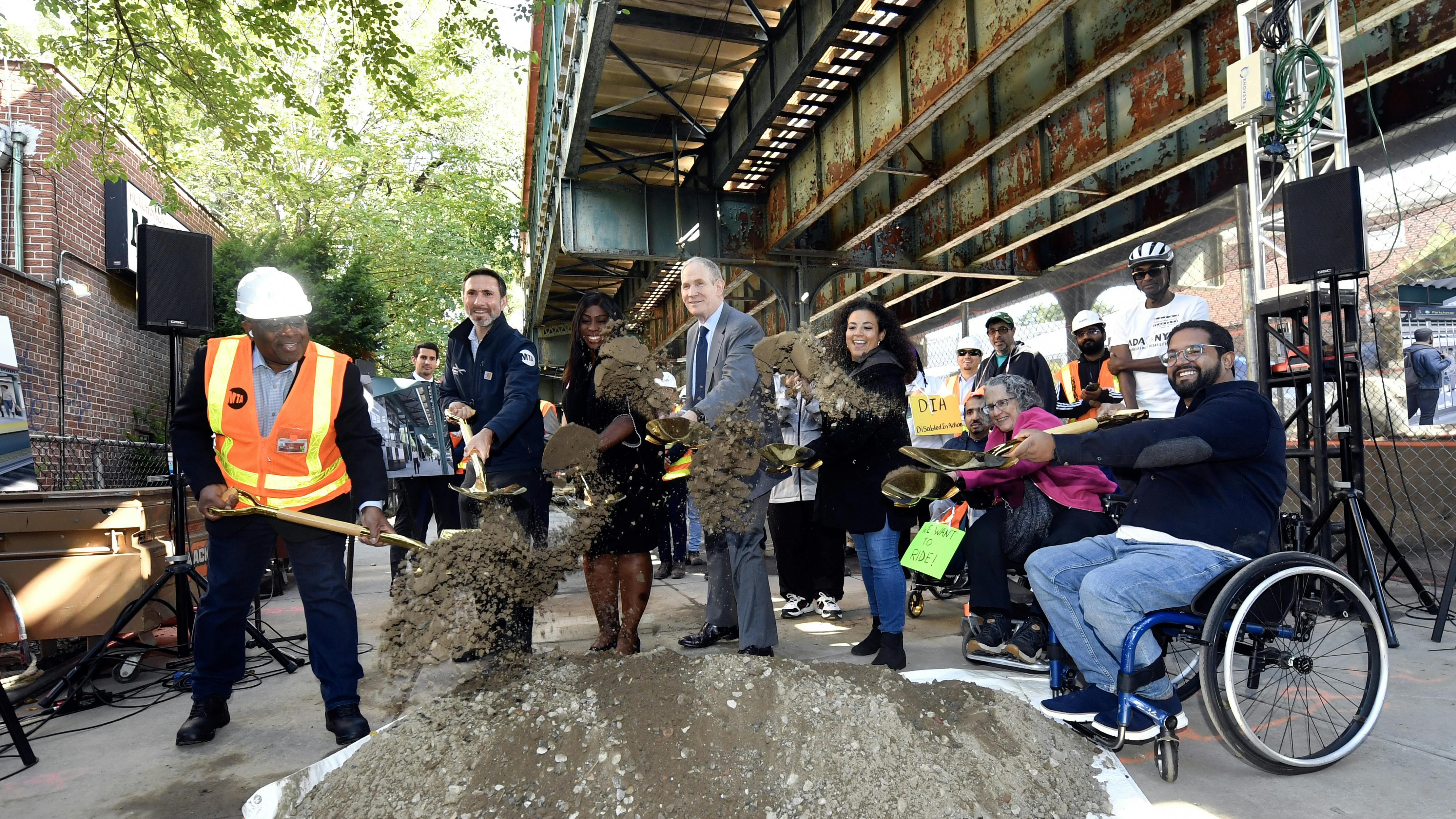 The Metropolitan Transportation Authority has broken ground on the Middletown Road 6 accessible station project.