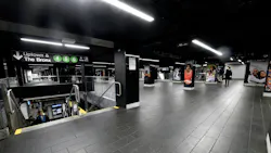 A wide shot of the new station at one of the staircases decending to the uptown 4, 5 and 6 platform. A wide shot of the new station at one of the staircases decending to the uptown 4, 5 and 6 platform.