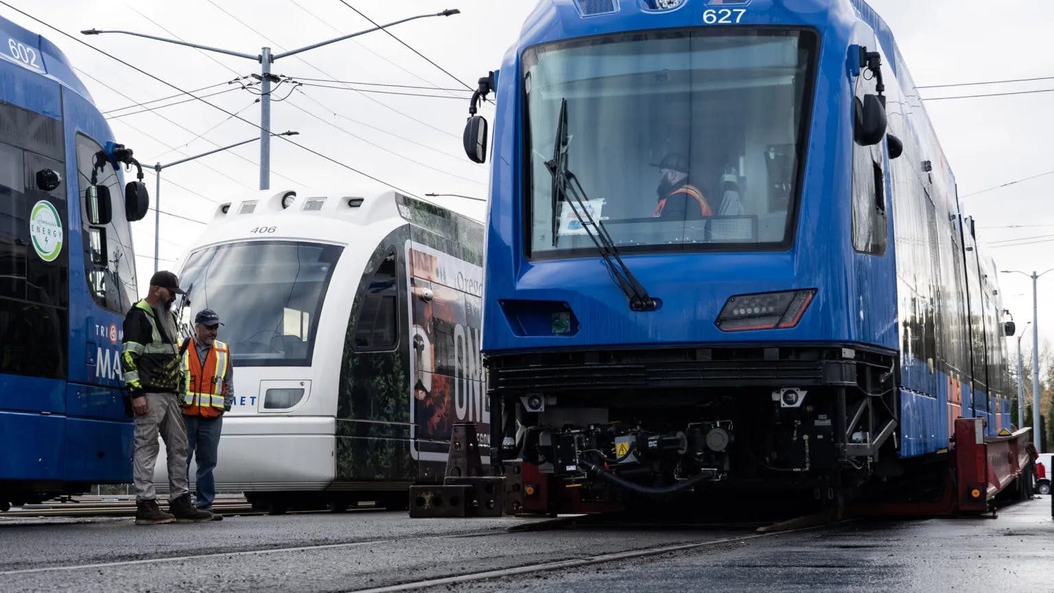 The final TriMet Type 6 MAX train arrived at the Ruby Junction Rail Operations Facility.