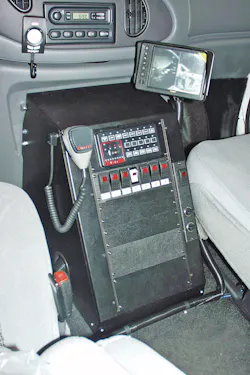 Vehiclespecificconsolesforthefordeseriesvan 10043553 Vehiclespecificconsolesforthefordeseriesvan 10043553