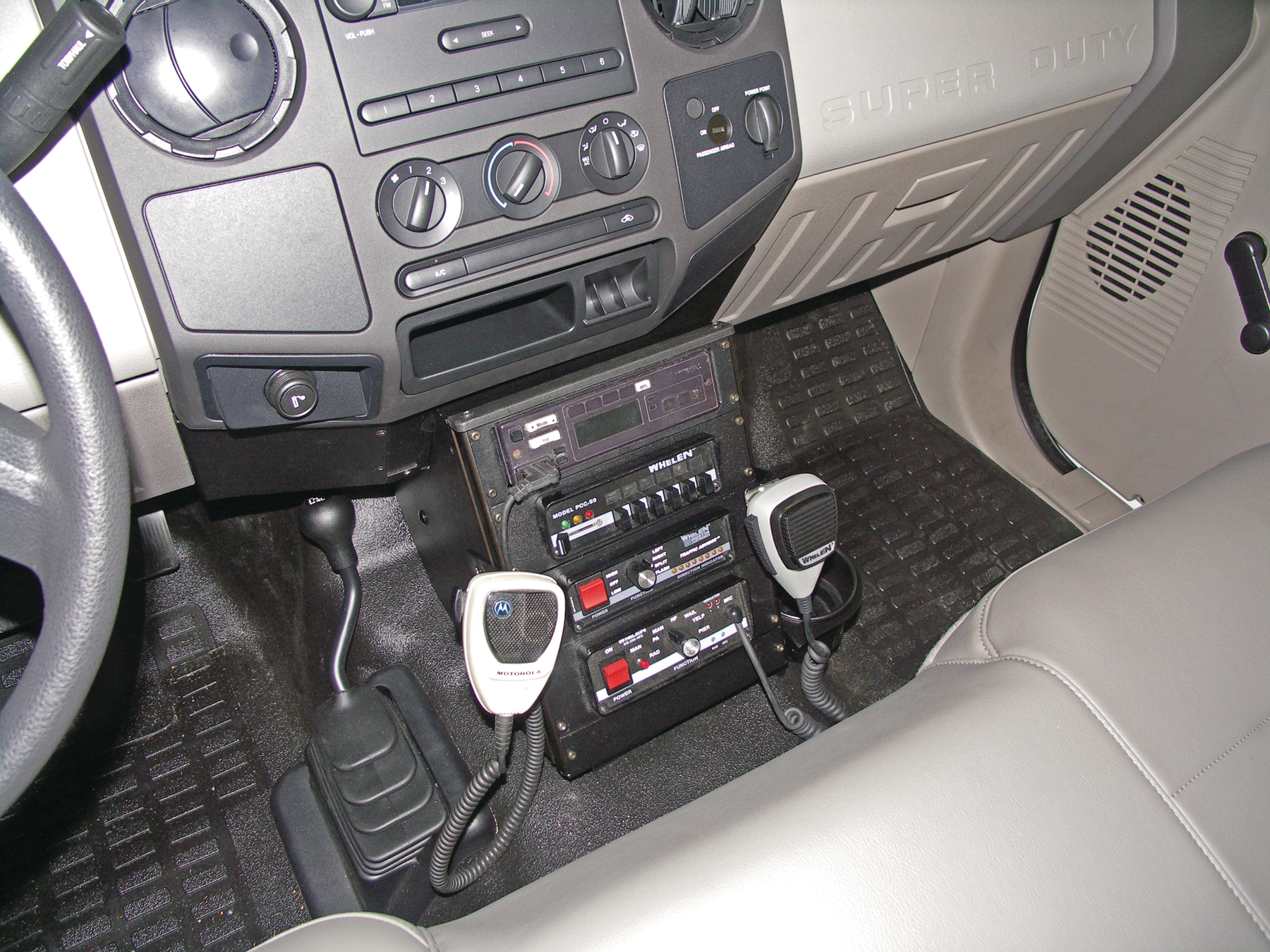 12inchunderdashvehiclespecificconsoleforfordfseriespickups 10048980