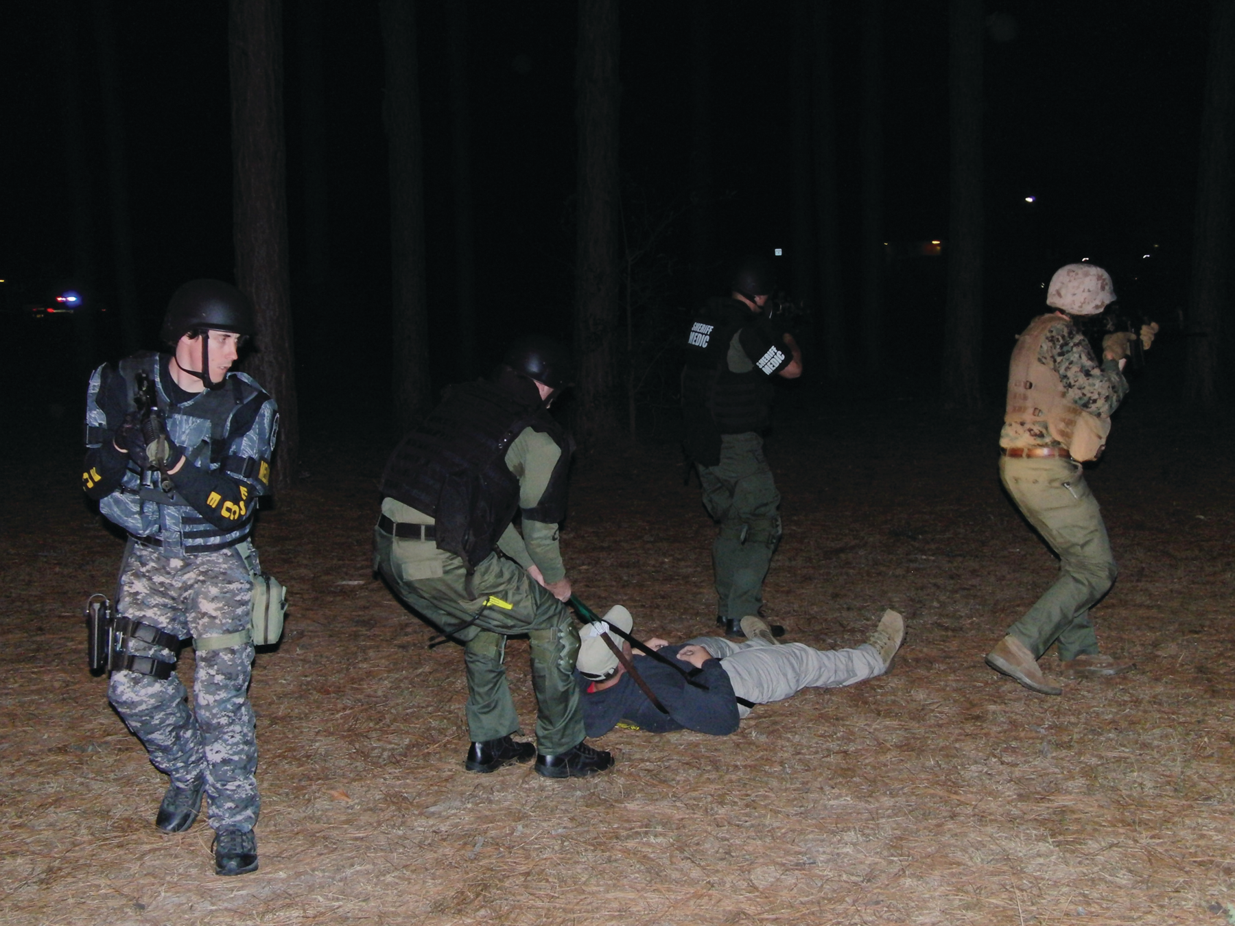 Tacticalrescueescapekitforlawenforcementofficerstrekle 10053062