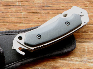 The Bravo Rescue comes with a suitable sheath to keep it on your gunbelt.