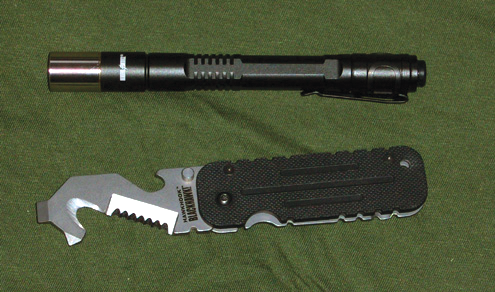 Shown with a BLACKHAWK HawkHook rescue tool, the EPL1 is another compact, high performance tool.