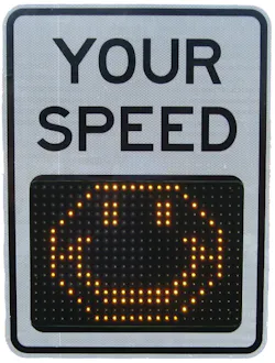 9i White Happy Face 10990332 9i White Happy Face 10990332