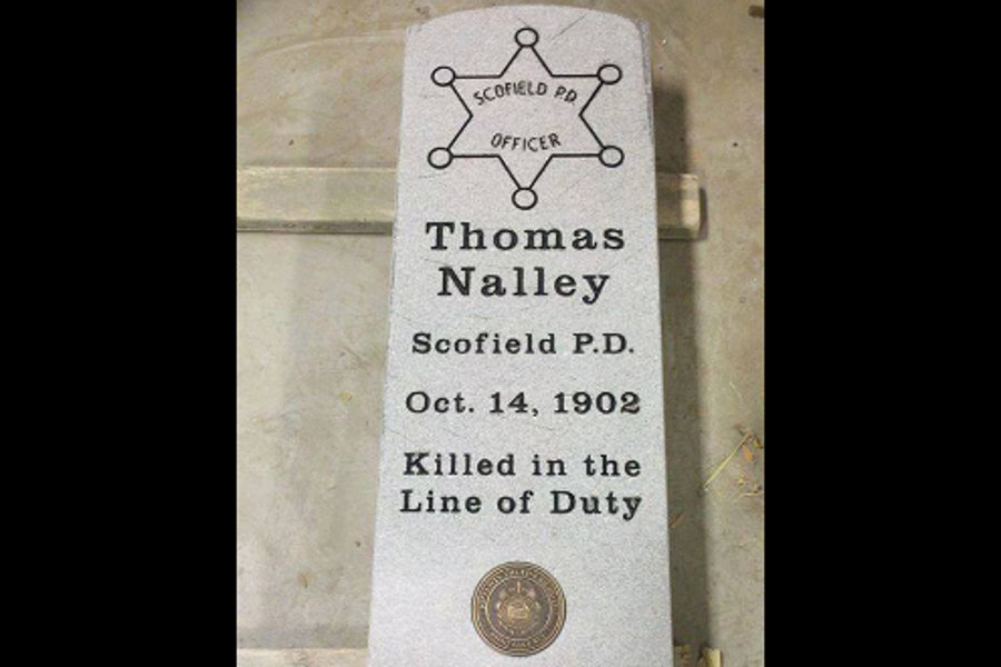 A Utah police officer killed in the line of duty in 1902 was given full honors on Tuesday.