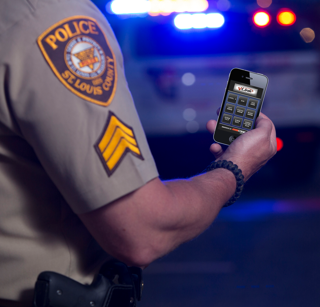 Officerphoneinhand 11269257