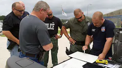 Law enforcement personnel quickly devise a way to secure the perimeter of the Diboll Correctional Facility on July 19 in Diboll, Texas. Law enforcement personnel quickly devise a way to secure the perimeter of the Diboll Correctional Facility on July 19 in Diboll, Texas.