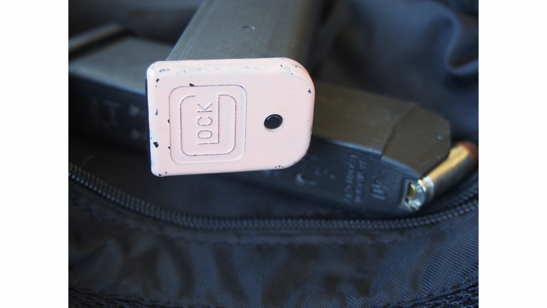 Gun Telling You2 546cad881e738