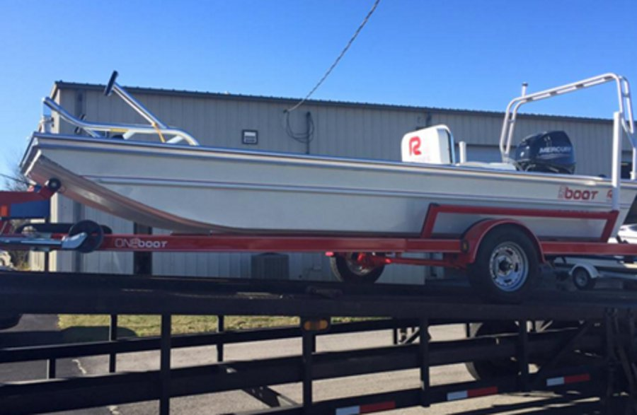 oneboat1 56673bca644eb