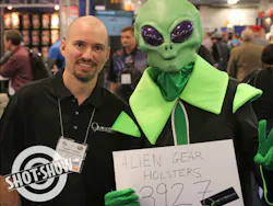 Thomas Tedder And Allen The Alien At Shot Show 5698745f4447e Thomas Tedder And Allen The Alien At Shot Show 5698745f4447e