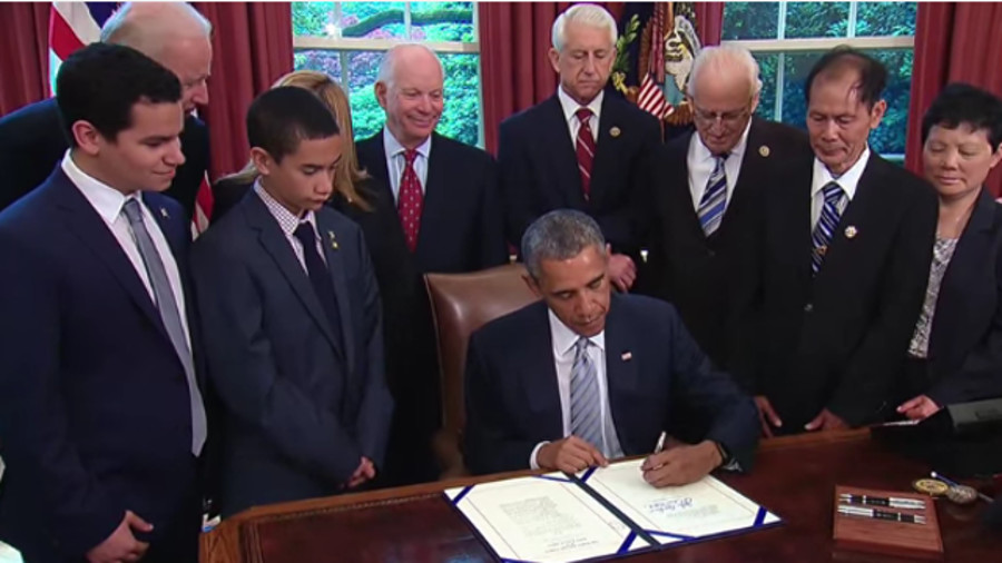 A law establishing a nationwide system to give police an early warning of threats against police officers was met with much fanfare when President Obama signed it last year, but is still in the planning stages 15 months later.