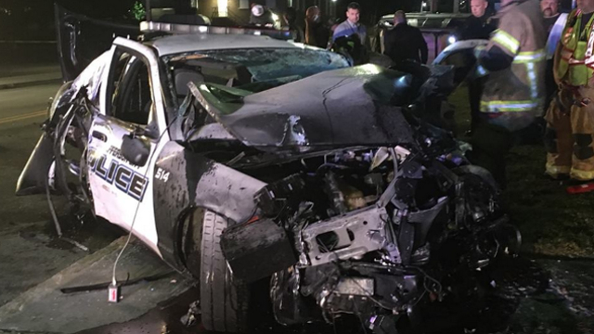 An early morning wreck in Jefferson City has left one person dead, and three injured, including a Carson-Newman University security guard and one Jefferson City Police Officer.