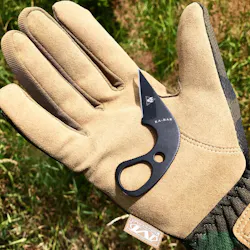 The KA-BAR Knives Last Ditch knife can be concealed just about anywhere and is intended to be readily available when all other weapons have been removed. The KA-BAR Knives Last Ditch knife can be concealed just about anywhere and is intended to be readily available when all other weapons have been removed.